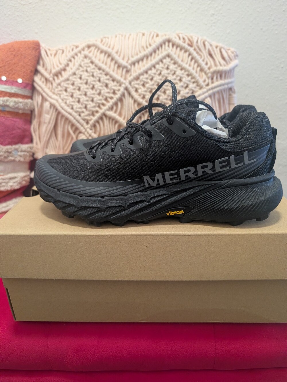 Women's Merrell Agility Peak 5 Sz 7.5 NIB